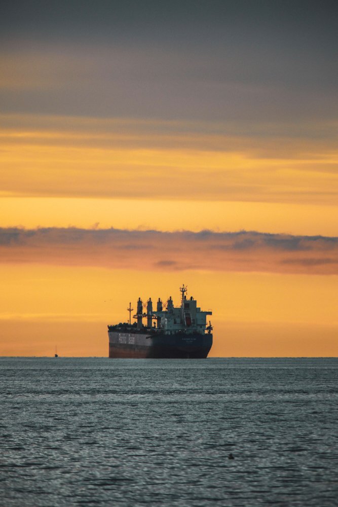 Avocat pour transport d'énergies fossiles par navire