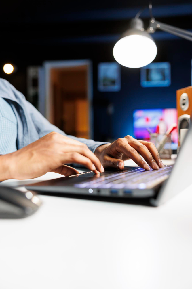 Avocat pour vérification d'âge en ligne sur sites pornographiques