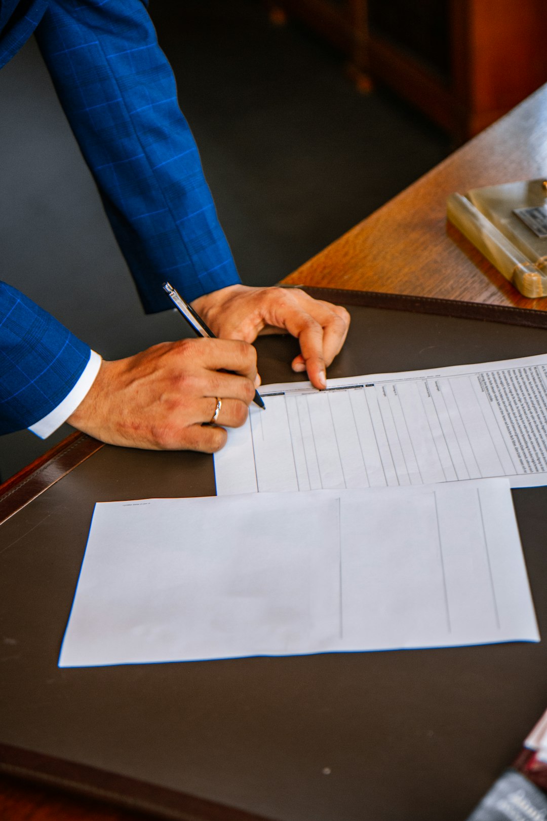 Signature d'un contrat de cession de bail commercial